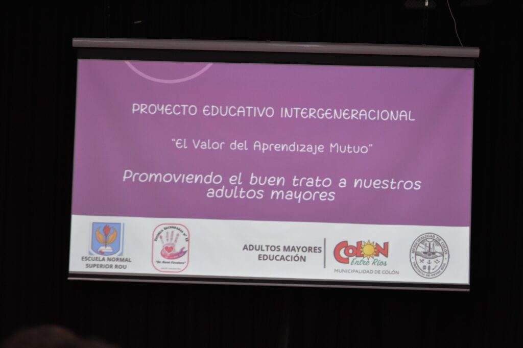Colón celebró el valor del aprendizaje mutuo con un emotivo encuentro intergeneracional